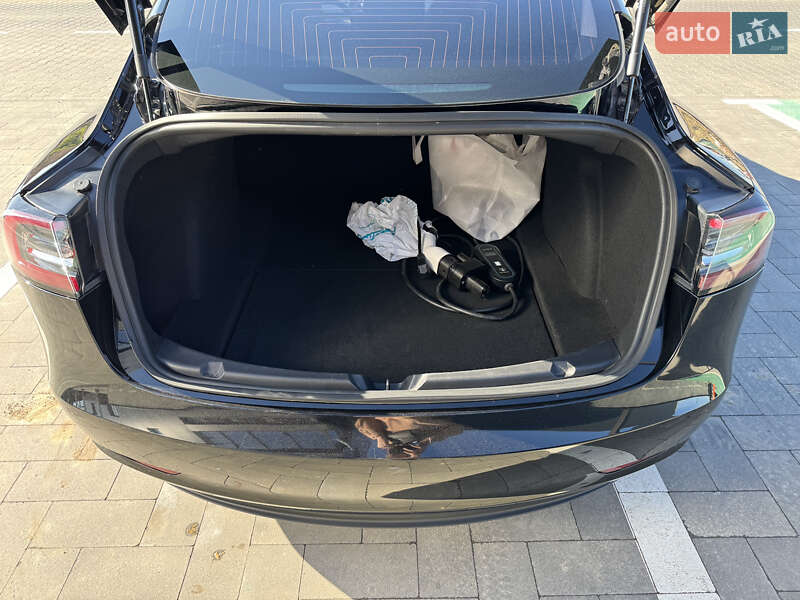 Седан Tesla Model 3 2019 в Луцке фото 18 Седан Tesla Model 3 2019 в Луцке