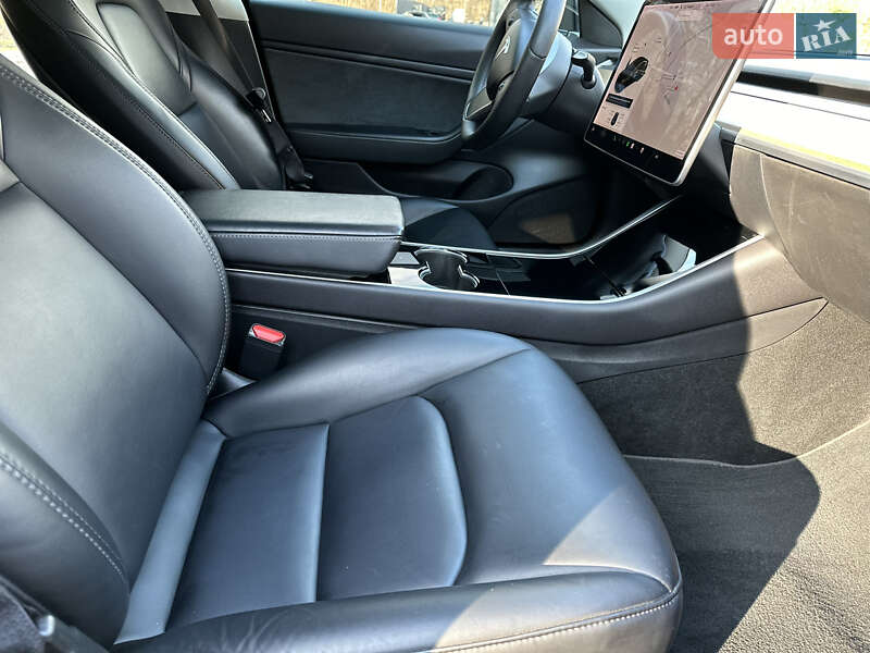 Седан Tesla Model 3 2019 в Трускавце фото 19 Седан Tesla Model 3 2019 в Трускавце