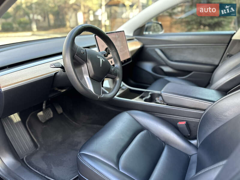 Седан Tesla Model 3 2019 в Трускавце фото 24 Седан Tesla Model 3 2019 в Трускавце