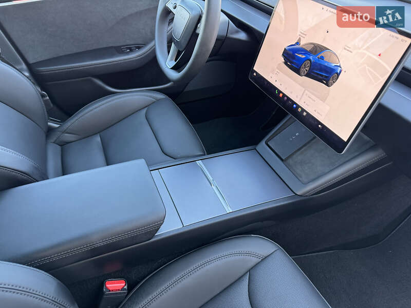 Седан Tesla Model 3 2024 в Луцке фото 36 Седан Tesla Model 3 2024 в Луцке
