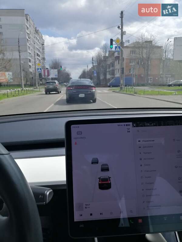 Седан Tesla Model 3 2018 в Черкасах