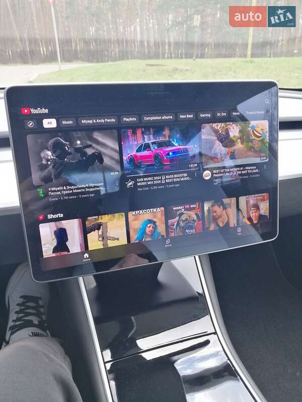 Седан Tesla Model 3 2018 в Черкасах