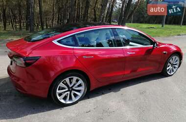 Седан Tesla Model 3 2018 в 