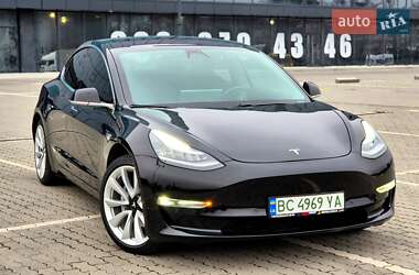 Седан Tesla Model 3 2018 в 