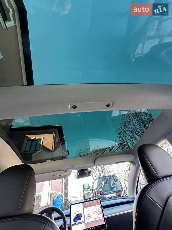 Седан Tesla Model 3 2022 в Черновцах фото 10 Седан Tesla Model 3 2022 в Черновцах