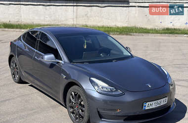 Седан Tesla Model 3 2018 в 