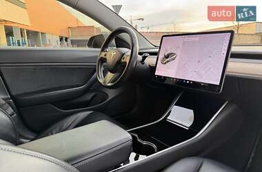 Седан Tesla Model 3 2018 в Киеве