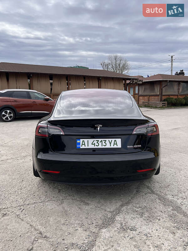 Седан Tesla Model 3 2019 в Сквирі