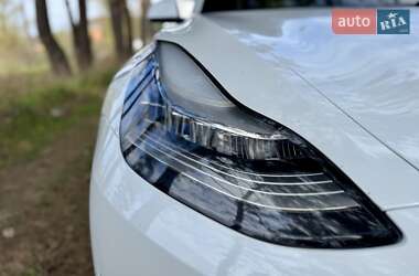 Седан Tesla Model 3 2020 в 