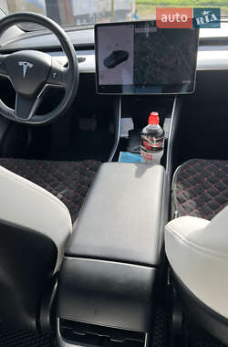 Седан Tesla Model 3 2018 в 