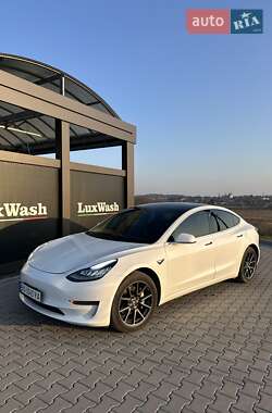 Седан Tesla Model 3 2019 в 