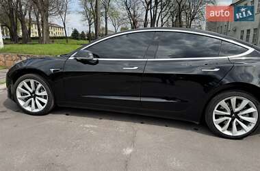 Седан Tesla Model 3 2018 в 