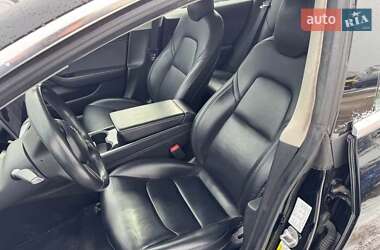 Седан Tesla Model 3 2018 в 