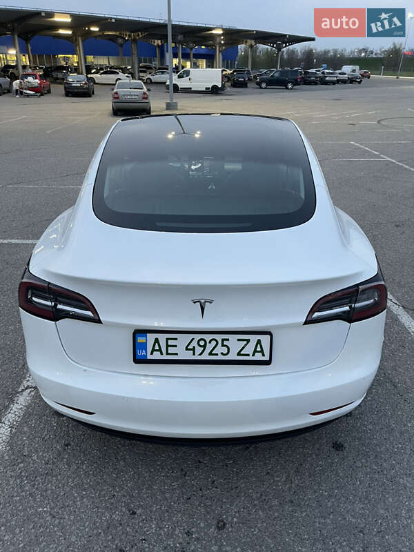 Седан Tesla Model 3 2020 в Днепре
