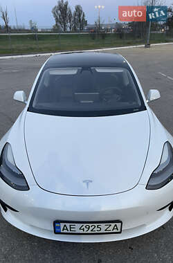 Седан Tesla Model 3 2020 в Днепре