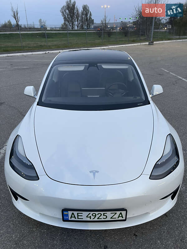 Седан Tesla Model 3 2020 в Днепре