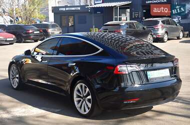 Седан Tesla Model 3 2018 в 