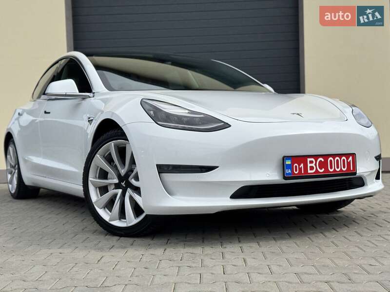 Tesla Model 3 2019