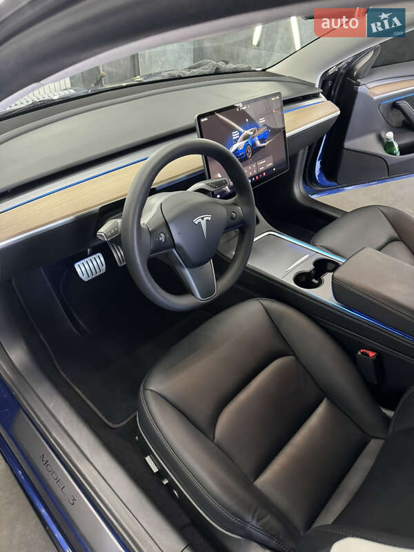 Седан Tesla Model 3 2023 в Білій Церкві