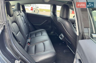 Седан Tesla Model 3 2018 в 