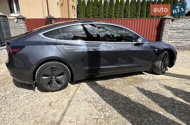 Седан Tesla Model 3 2018 в 