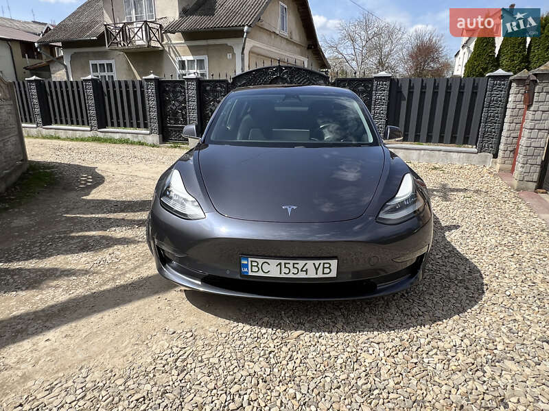 Седан Tesla Model 3 2018 в Самборе