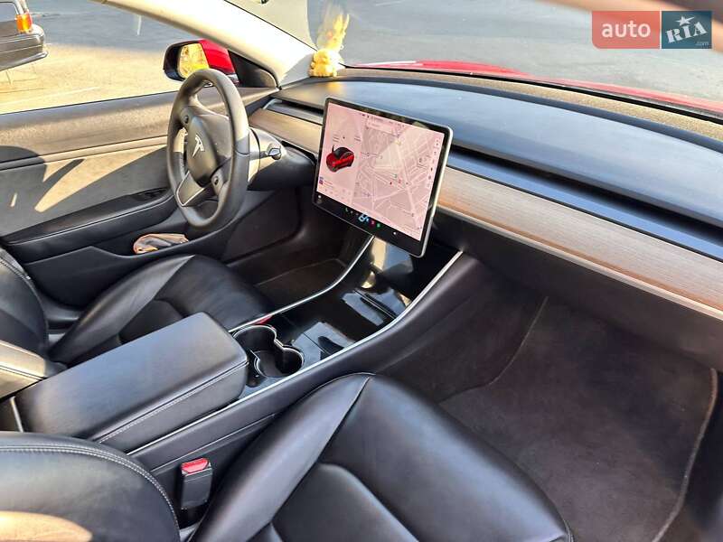 Седан Tesla Model 3 2019 в Днепре
