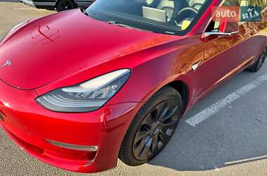 Седан Tesla Model 3 2019 в 