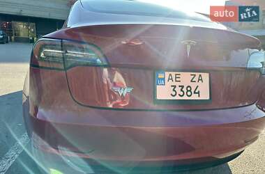 Седан Tesla Model 3 2019 в 