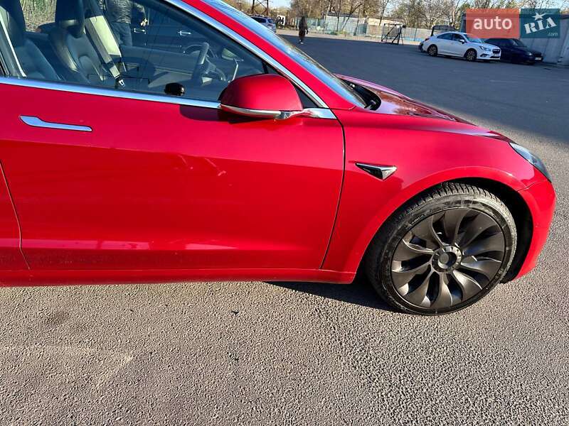 Седан Tesla Model 3 2019 в Днепре