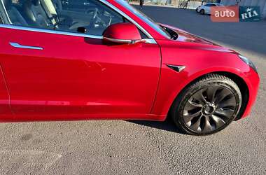 Седан Tesla Model 3 2019 в 