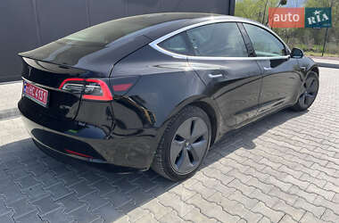 Седан Tesla Model 3 2019 в 