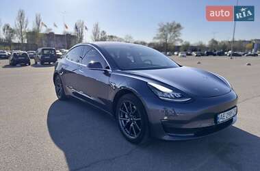 Седан Tesla Model 3 2018 в 