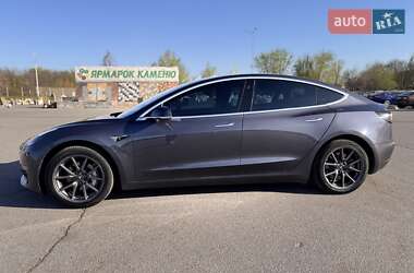Седан Tesla Model 3 2018 в 