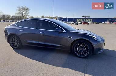 Седан Tesla Model 3 2018 в 
