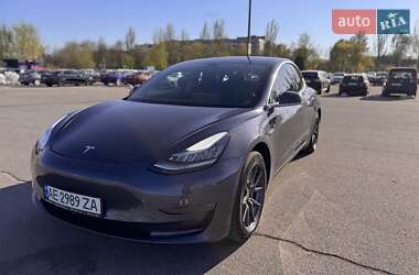 Седан Tesla Model 3 2018 в 