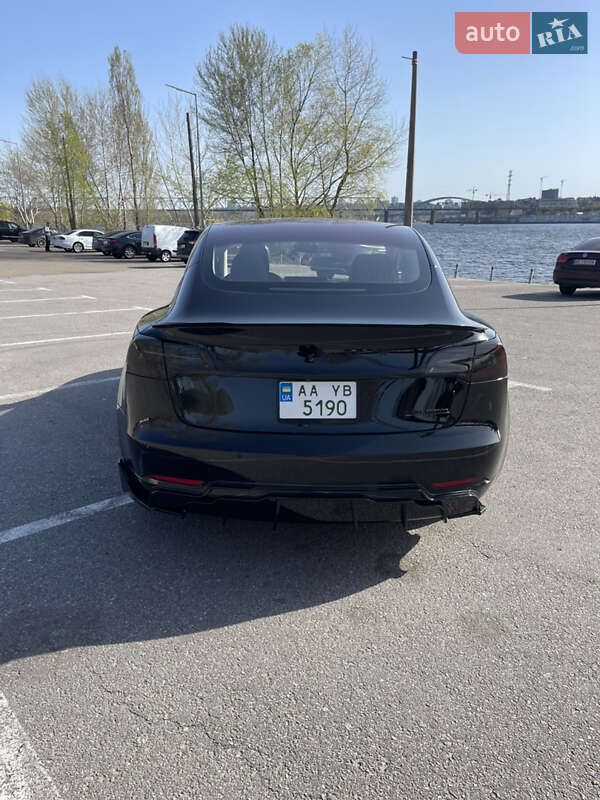 Седан Tesla Model 3 2018 в Києві