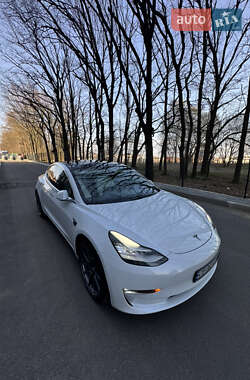 Седан Tesla Model 3 2018 в 