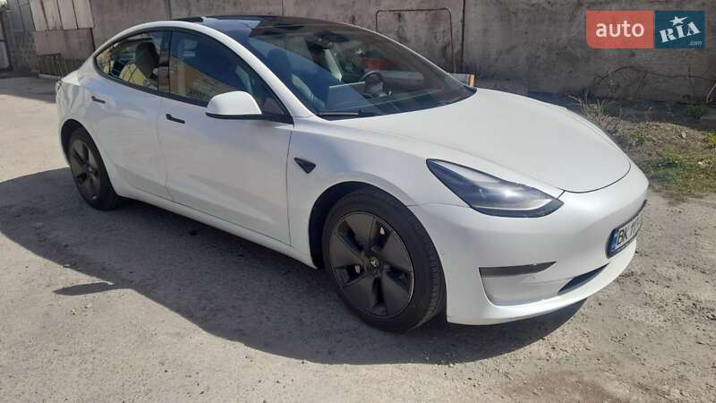 Tesla Model 3 2021