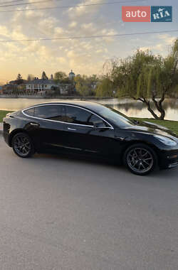Седан Tesla Model 3 2019 в Білій Церкві