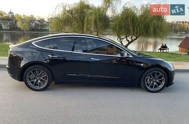 Седан Tesla Model 3 2019 в Білій Церкві