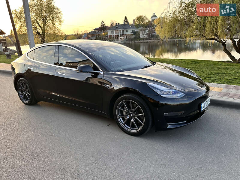 Седан Tesla Model 3 2019 в Білій Церкві
