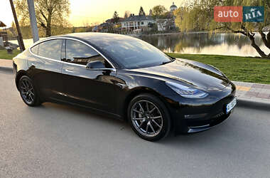 Седан Tesla Model 3 2019 в 