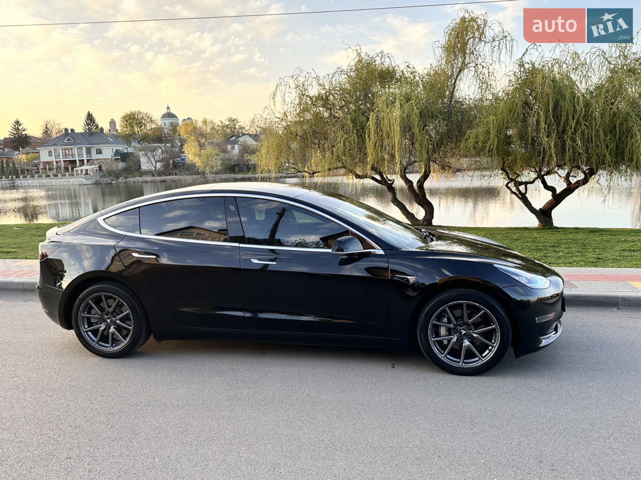 2020 Tesla Model 3 - мініатюра 9