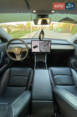 Седан Tesla Model 3 2019 в Белой Церкви