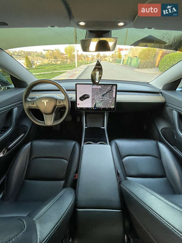 Седан Tesla Model 3 2019 в Білій Церкві