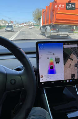 Седан Tesla Model 3 2019 в Білій Церкві