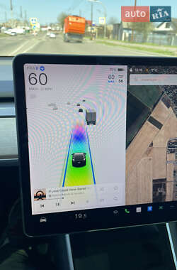 Седан Tesla Model 3 2019 в Білій Церкві