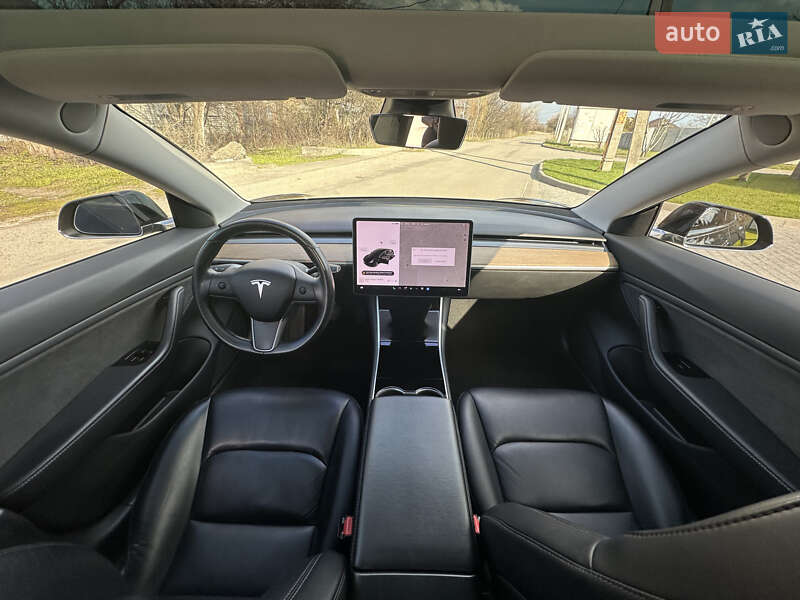 Седан Tesla Model 3 2018 в Харькове