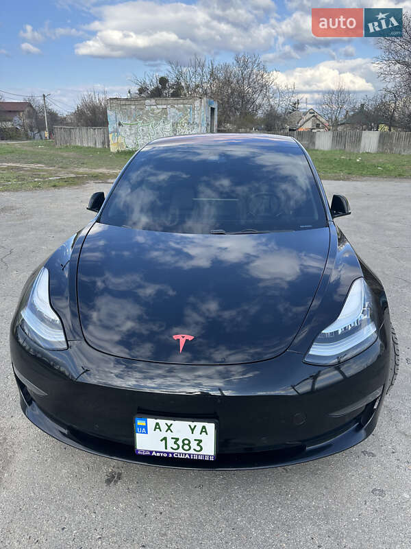 Седан Tesla Model 3 2018 в Харькове
